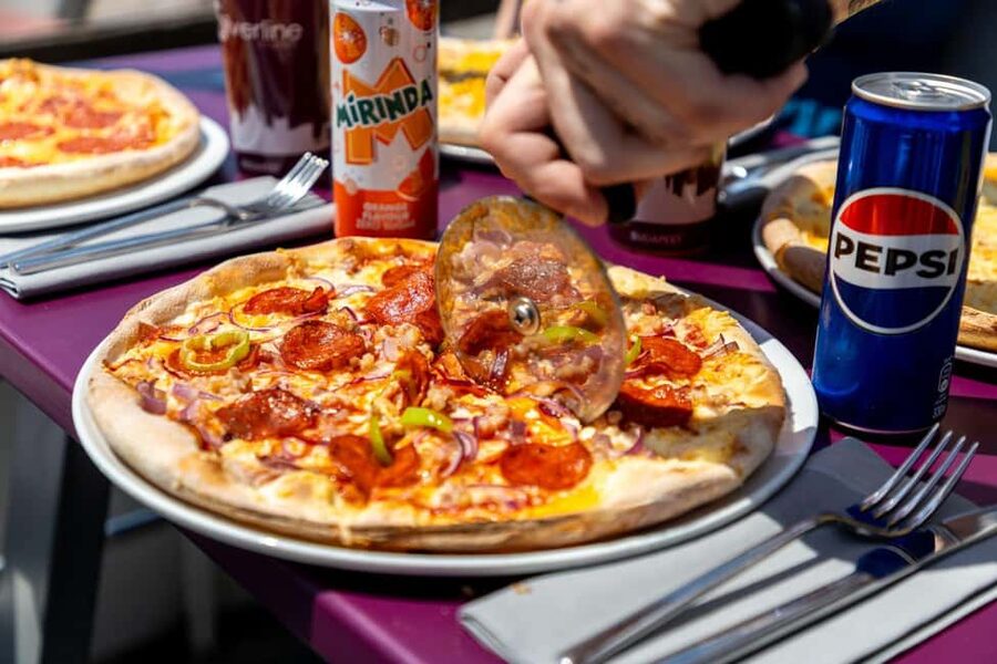 Budapest: Pizza Cruise - What the cruise does not provide