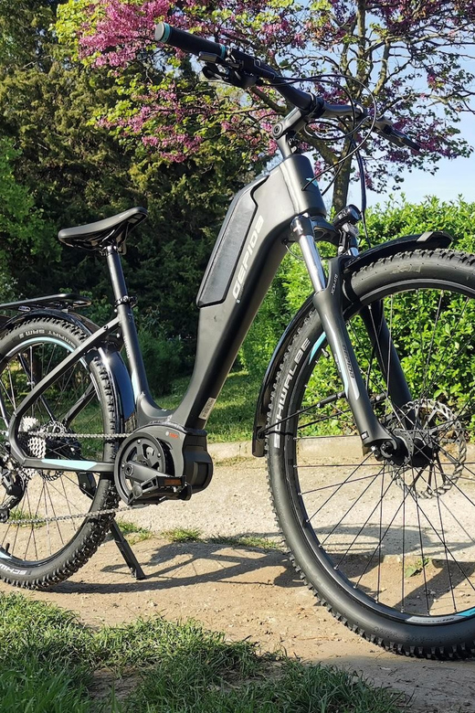 Budapest: Premium E-Bike Rental - Four hours or a full day: choosing the right rental length