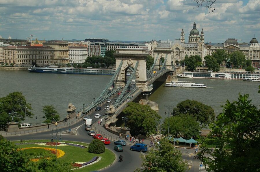 Budapest: Private 3-hour Guided City Tour by Bus - Starting with hotel pickup and a 15-minute drive