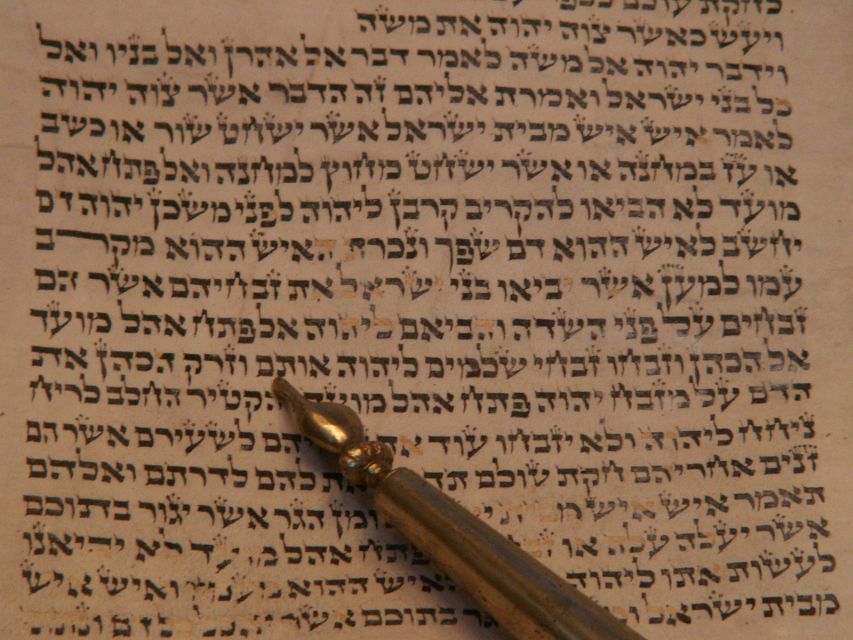 Budapest Private 3-Hour Jewish Heritage Tour - The Tree of Life and Temple of Heroes