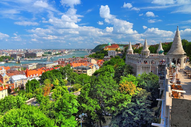 Budapest: Private 4-Hour Walking Tour with a Local - Markets, pastries, and Hungarian flavor