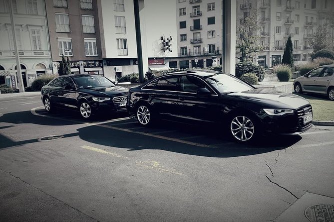 Budapest Private Airport Transfer in a Luxury Car - The 30-minute ride into central Budapest