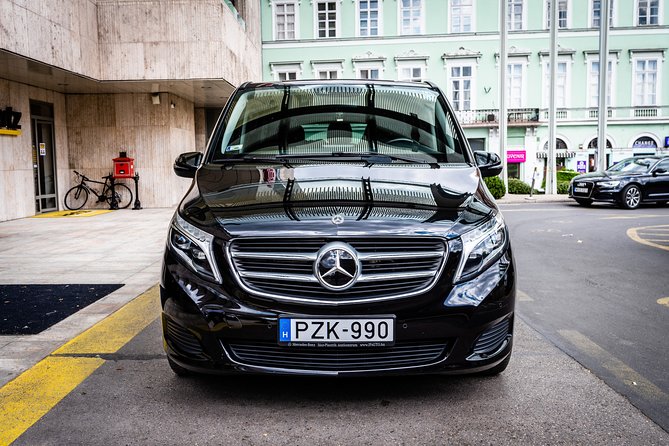 Budapest Private Airport Transfer in a Luxury Minivan - From Budapest Airport to your front door