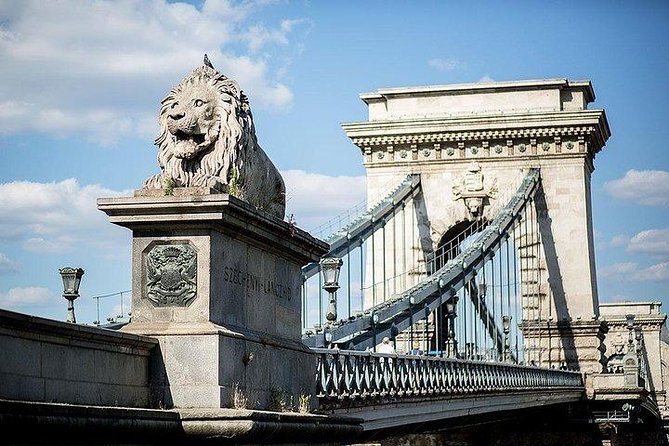 Budapest PRIVATE city tour and FOOD TOUR in Central Market Hall - What this private Budapest tour is really designed to do