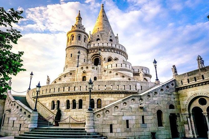 Budapest PRIVATE city tour and FOOD TOUR in Central Market Hall - Starting above the Danube at Fisherman’s Bastion