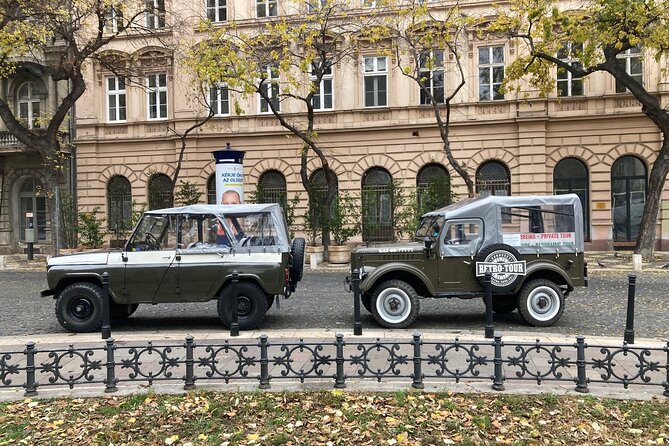 Budapest: Private City Tour with a Vintage Russian Jeep - Gellert Hill and the best Pest panorama