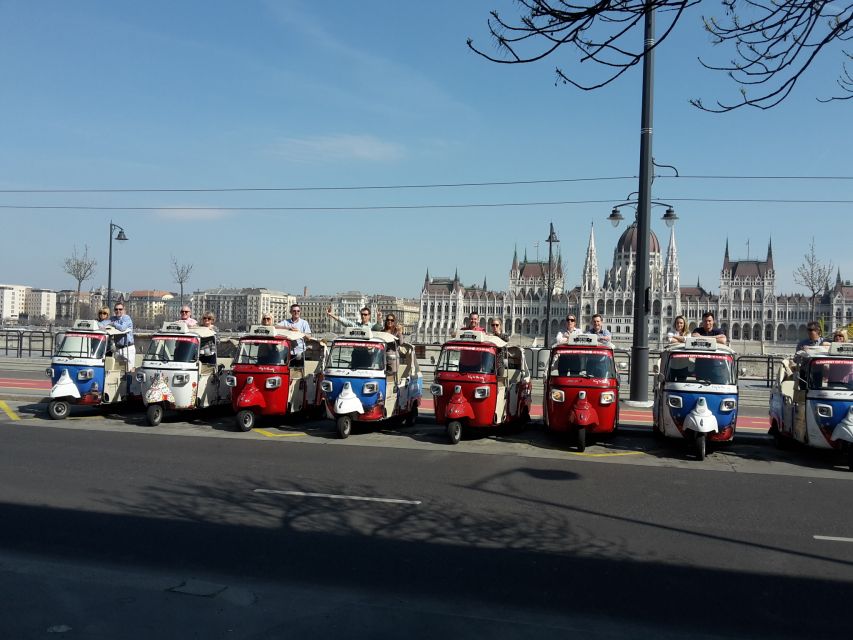 Budapest: Private City Tuk-Tuk Tour & Boat Cruise - The 70-minute Duna Bella cruise