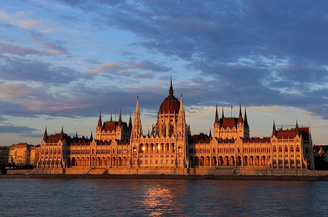 Budapest Private City Walking Tour - St. Stephen’s Basilica and a pause for ice cream