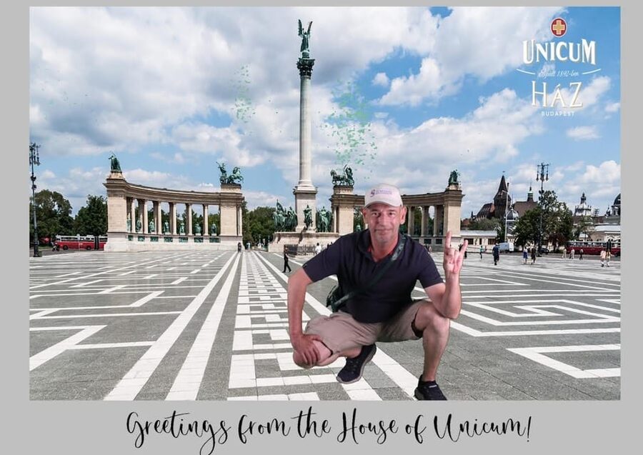 Budapest: Private Customizable Tour in French - Meeting the guide beside the Budapest Ferris Wheel