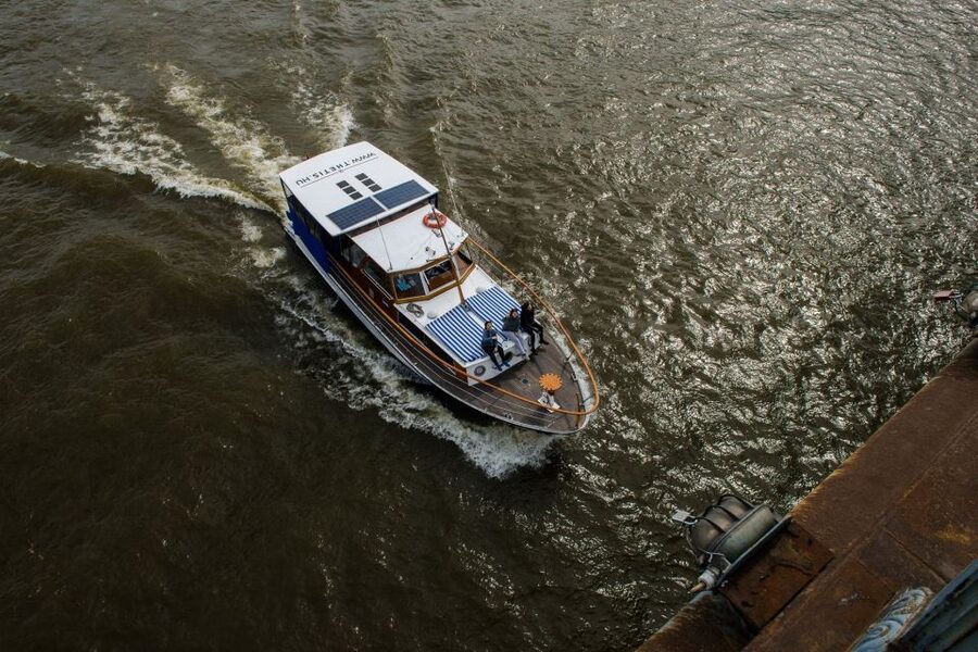 Budapest: Private Danube Yacht Cruise with Welcome Drink - Why Budapest makes sense from the Danube