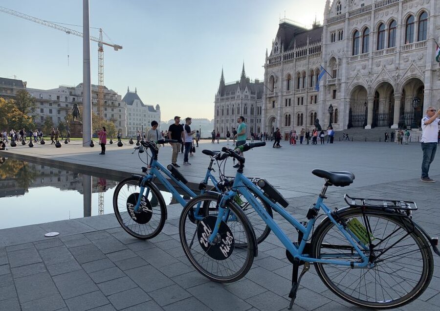 Budapest: Private E-Bike Sightseeing Tour - Starting at Zed Bikes in central Pest