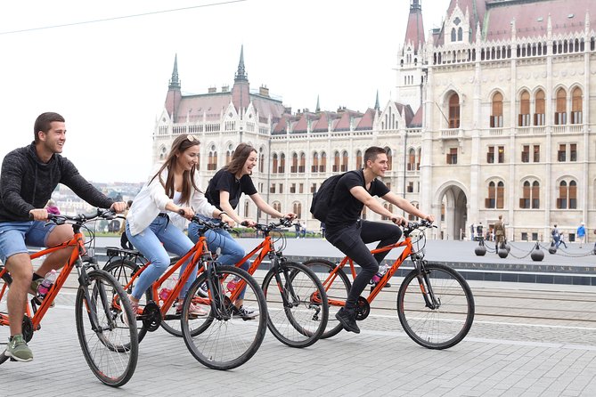 Budapest: Private Fahrradtour - optional mit E-Bikes - Key Points Before You Book