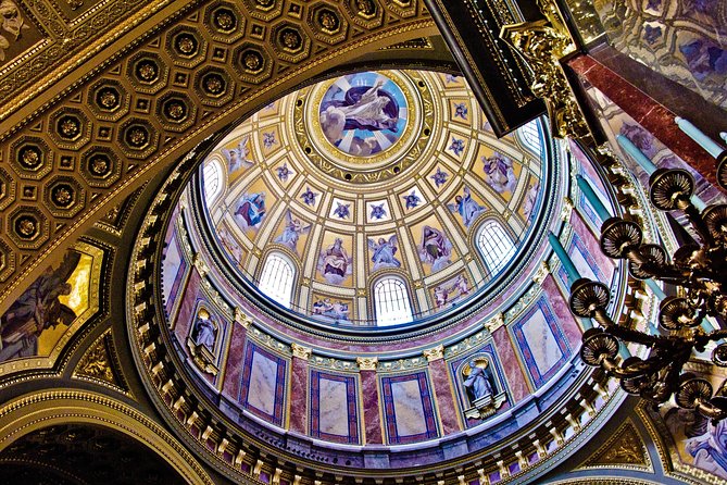 Budapest Private Full Day City Tour with a comfortable air -conditioned car - The Great Synagogue and Budapest’s Jewish quarter