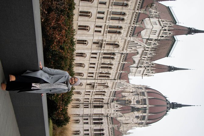 Budapest Private Guided Tour with Photoshoot - Big(3hrs) - The Danube Promenade and views back toward Buda