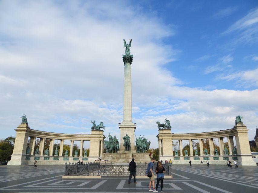 Budapest: Private Luxury Sightseeing Tour - Why a private vehicle helps in Budapest