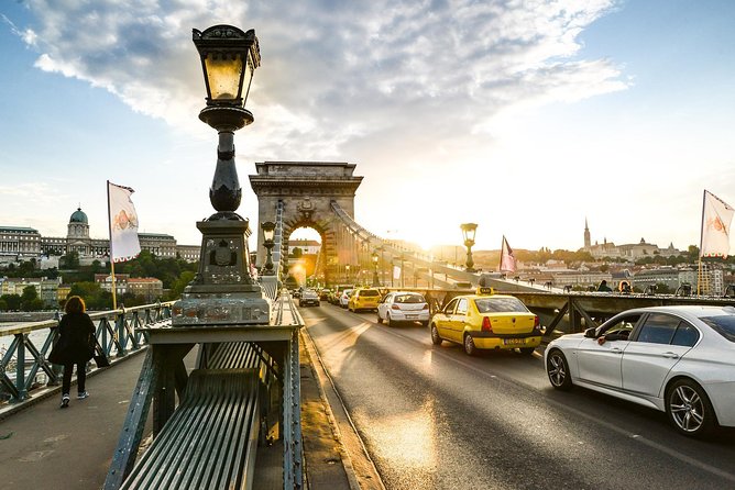 Budapest Private Luxury Sightseeing Tour with Guide and Transport - Why a private overview works well in Budapest