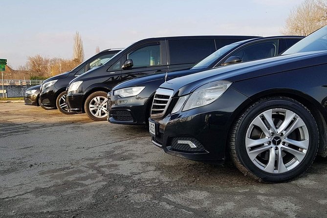 Budapest Private Round Trip Airport Transfer in a Luxury Car - How long the transfer really takes