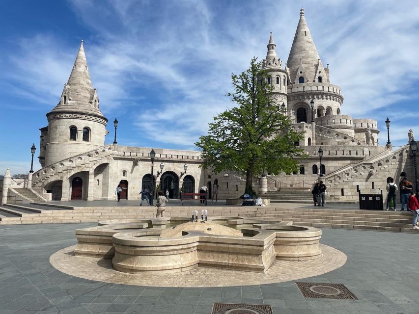 Budapest: Private Sightseeing Walking Tour with Local Guide - Beginning at St. Stephen’s Basilica