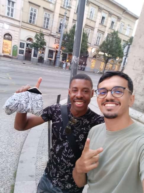 Budapest: Private Tour with a Local - Why a local orientation can improve your Budapest stay