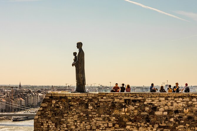 Budapest Private Tour with a Local, Custom Highlights & Gems - The Jewish Quarter, bakeries, and ruin bars
