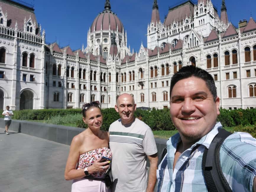 Budapest: Private Tour with a Local - Meeting at your hotel or Airbnb