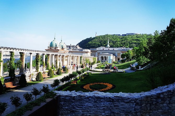 Budapest Private Walking Tour - Castle Hill, The Royal Palace, And Matthias Church