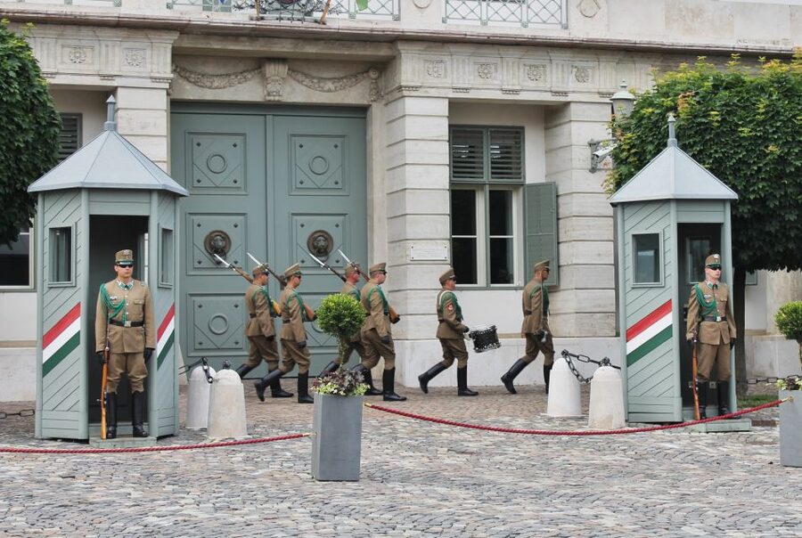 Budapest: Private Walking Tour of the Castle District - Key points to know before booking