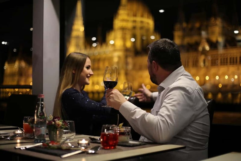 Budapest: Prosecco Dinner Cruise with Live Music - Is $103 a fair price?