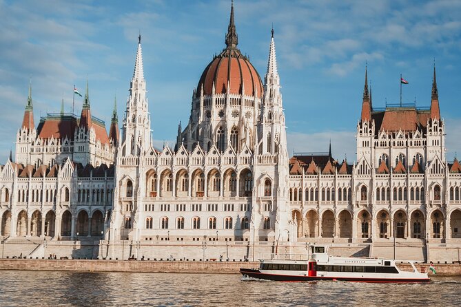Budapest River Cruise with 1 Free Tokaj Frizzante and Audio Guide - Audio guide, Wi-Fi, and the small print that matters