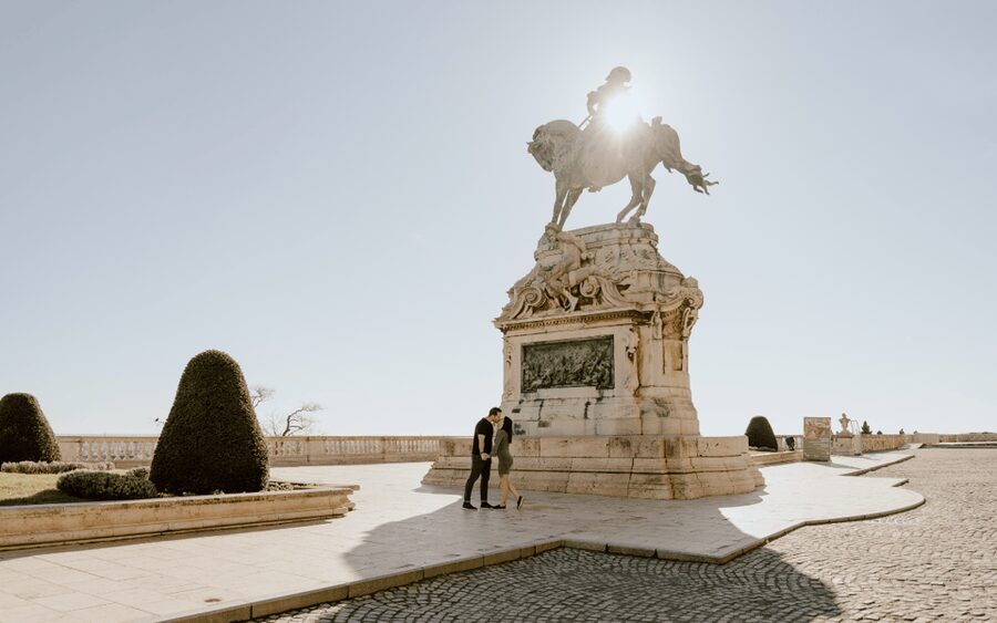 Budapest: romantic photoshoot at Buda's iconic sightseeings - What you receive for $227