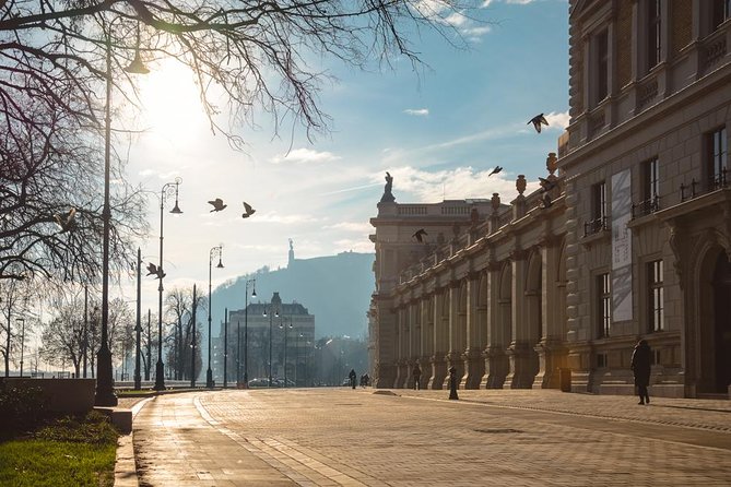 Budapest Romantic Private Tuk Tuk Tour - Danube landmarks across central Pest