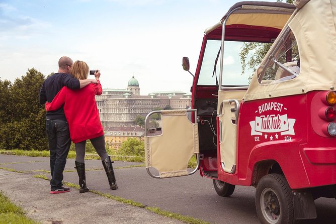 Budapest Romantic Private Tuk Tuk Tour - Gellért Spa, Liberty Bridge, and the first big view