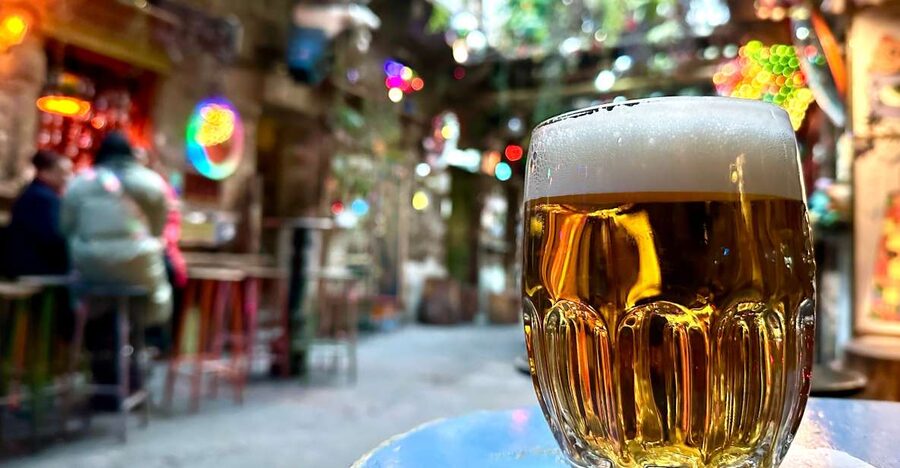 Budapest: Ruin Bar Tour - Why Budapest’s ruin pubs make a good first-night outing