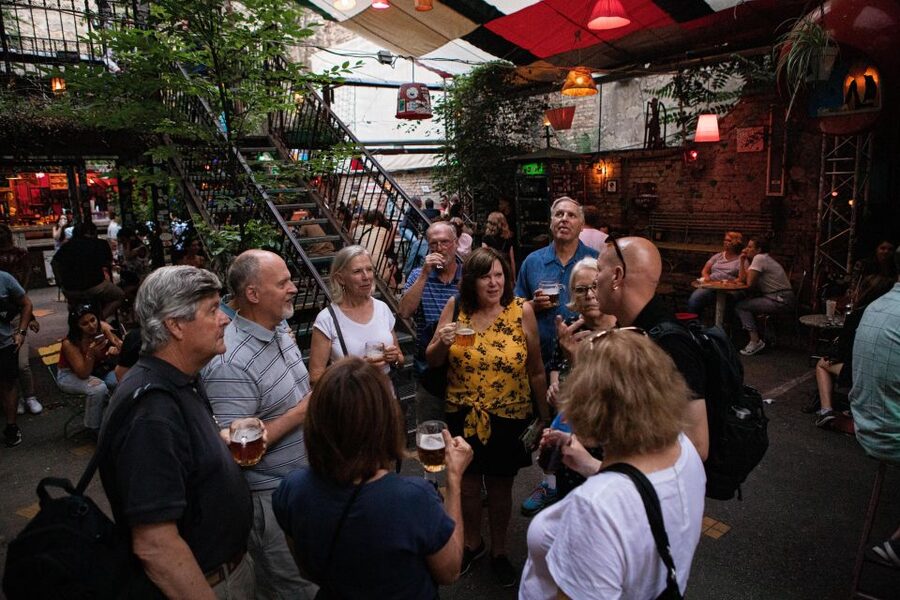 Budapest: Ruin Bars Walking Tour with Drinks and Snacks - Why Budapest’s ruin bars are worth seeing