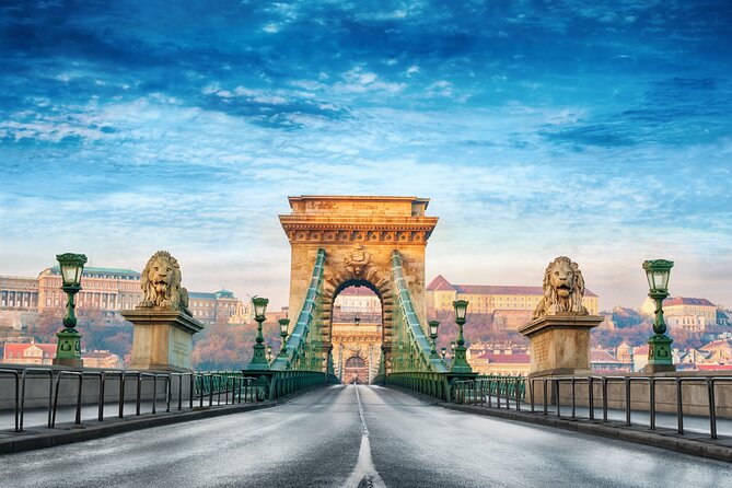 Budapest Scavenger Hunt and Highlights Self Guided Audio Tour - The opening stops in Pest