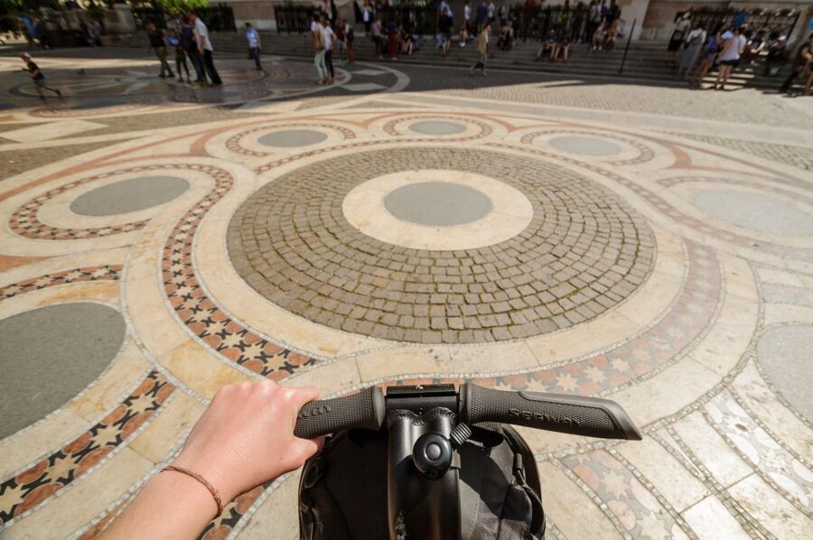 Budapest: Segway Sightseeing Tour - Starting with the Segway lesson in central Pest
