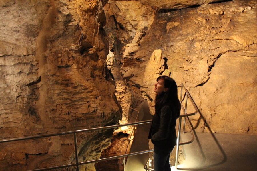 Budapest: Semlő-hegyi & Pál-völgyi Caves Guided Walking Tour - Fitness, Clothing, and Comfort