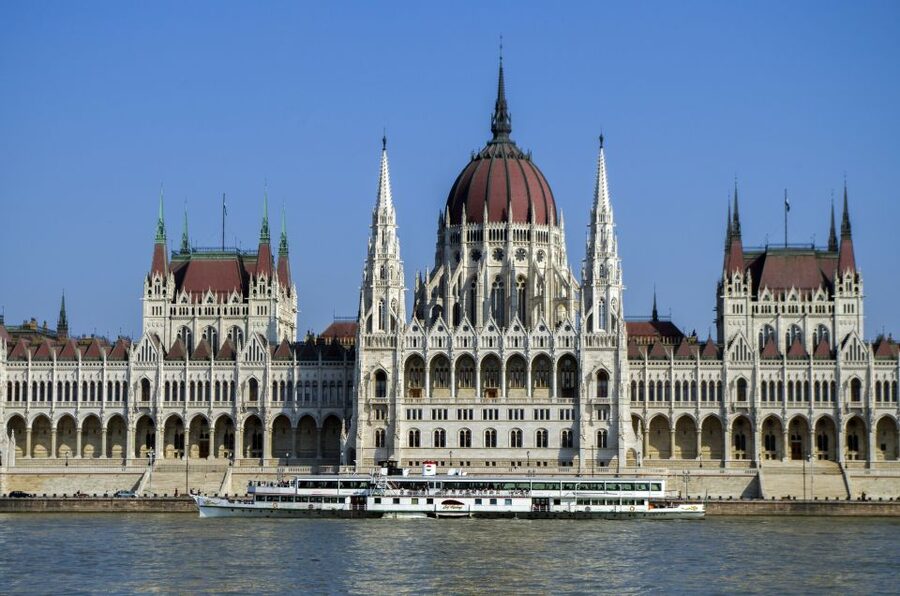 Budapest: Sightseeing Cruise on the Danube - Gellért Hill and the Citadella