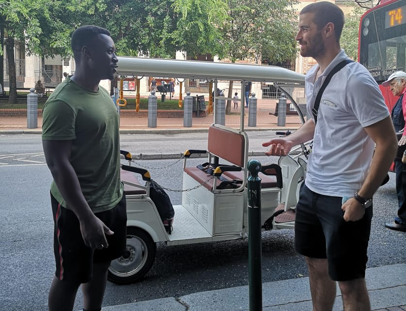 Budapest: Sightseeing Tour by Electric Tuktuk - Key points at a glance