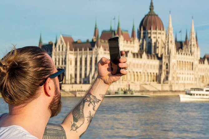 Budapest Sip and Sail Danube Cruise with Unlimited Prosecco - A first glass, then the Budapest skyline