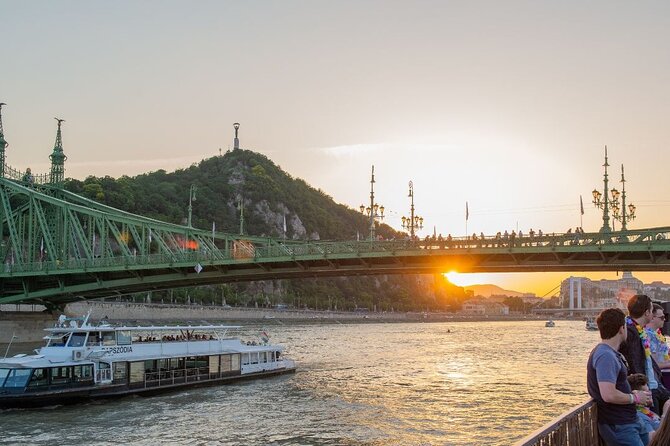 Budapest Sip and Sail Danube Cruise with Unlimited Prosecco - Is $30.25 a fair price?
