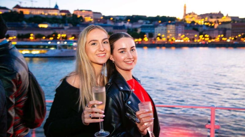 Budapest: Sip and Sail River Cruise with Unlimited Prosecco - Vigadó Concert Hall, Gresham Palace, and the return