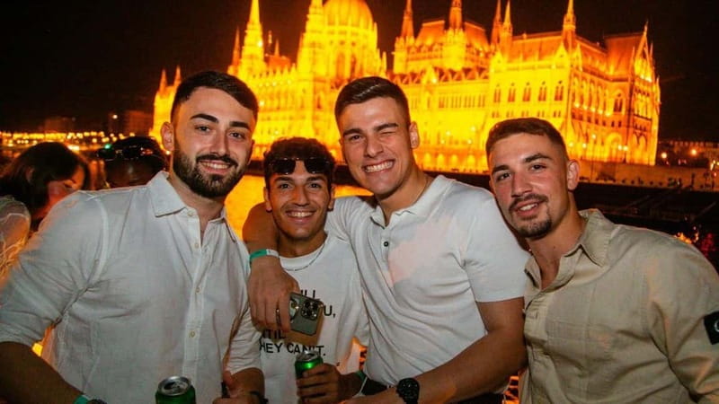 Budapest: Sip & Sail Danube Cruise with Unlimited Beer - Gellért Hill, the Citadella, and the Liberty Statue