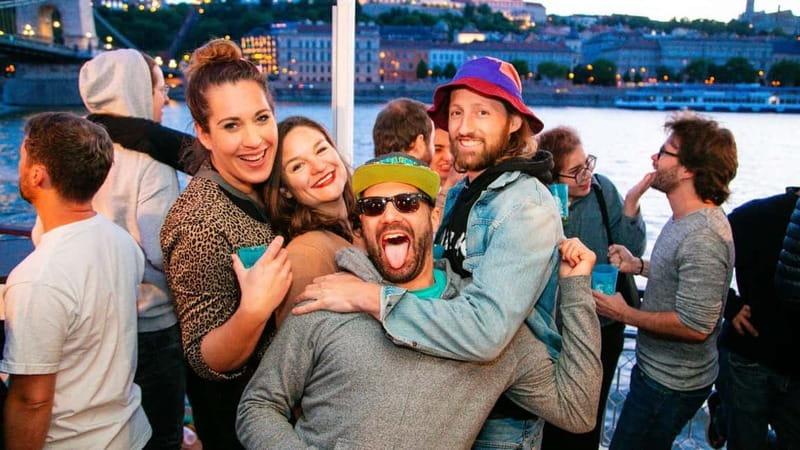Budapest: Sip & Sail Danube Cruise with Unlimited Beer - What the unlimited beer is really worth