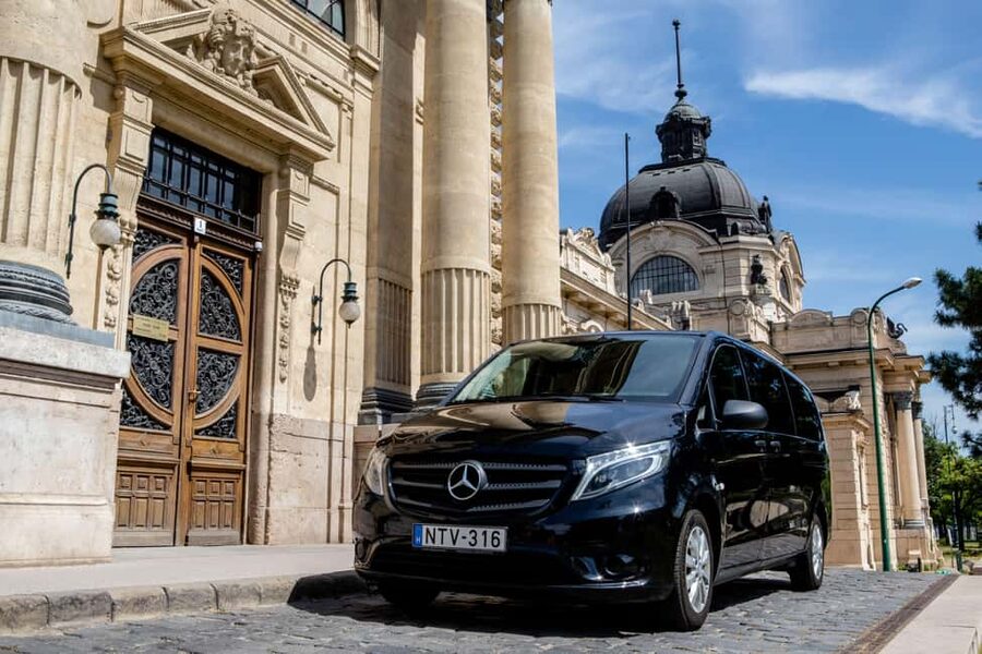 Budapest: Sisi Palace Tour with Cake & Coffee - Key points to know before booking