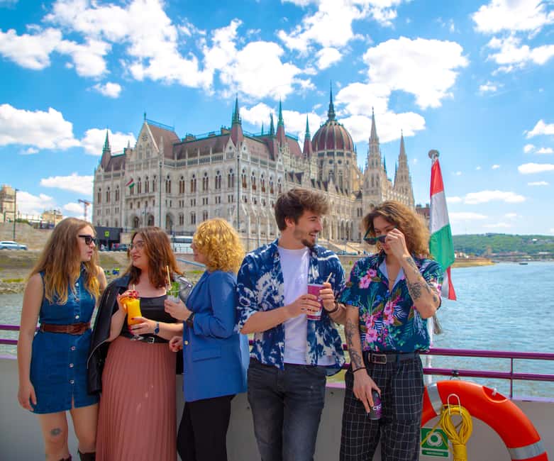 Budapest: Skyline Sightseeing Cruise with Parliament View - Key points to know before you board