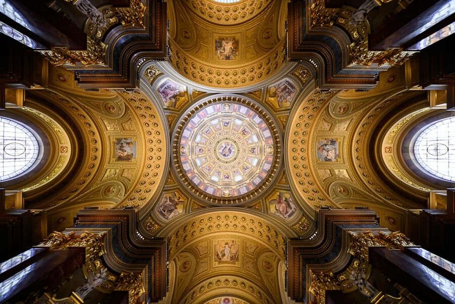 Budapest: St. Stephen's Basilica Entry with Terrace Option - Key points at a glance