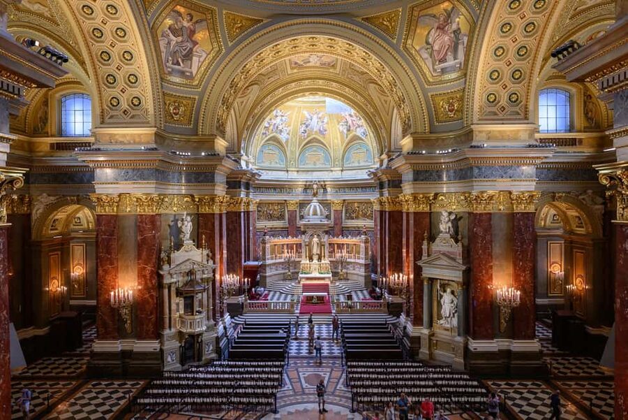 Budapest: St. Stephen's Basilica Entry with Terrace Option - Who should book this experience?