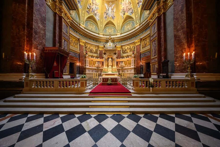 Budapest: St. Stephen's Basilica Entry with Terrace Option - Opening hours and the best time to go