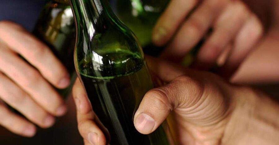 Budapest: Stag Party Boat with Beer and Wine - Key points to know before you book
